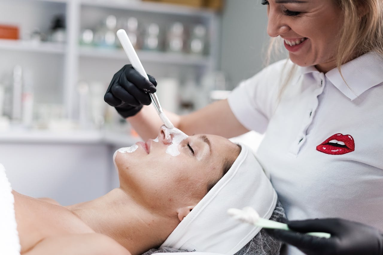 Jasleen Beauty Salon Services